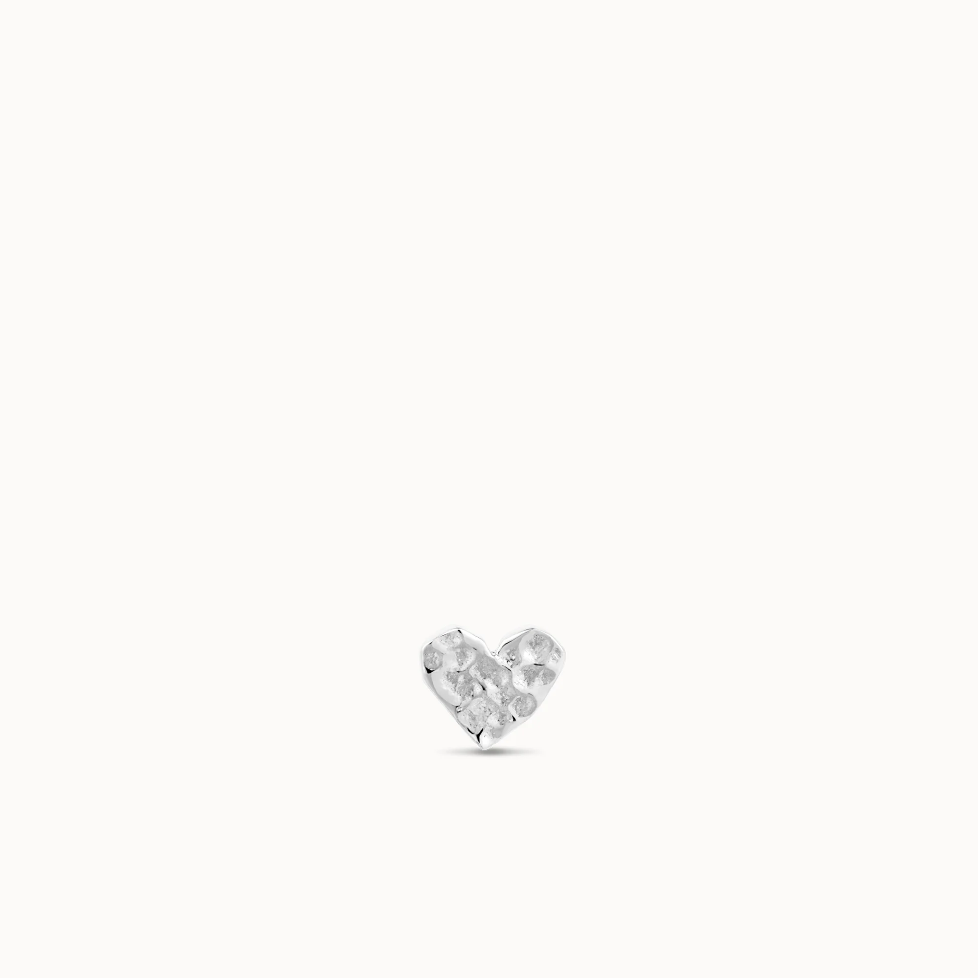 14k Hammered Heart Flat Back Stud - Image 2